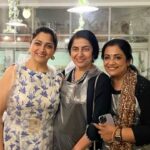 Kushboo Instagram – We had a fabulous experience at our Resin art workshop yesterday with @khushsundar @suhasinihasan @poornimabhagyaraj working on their stunning masterpieces 💯
.
.
.
For upcoming workshops DM @tints.and.inks 
.
.
.
.
.
.

📽️ @ipranavkiran @sairamm_s 
.
.
.
.
.
.
.
.
#resinworkshop #resinartworkshop #chennaiworkshop #thingstodoinchennai #offlineresinworkshop #offlineworkshop #artworkshops #resinworkshops #chennaiartist #chennaiartworkshop #newtochennai Chennai, India