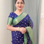 Kushboo Instagram – Let the blues be bordered by green!! 💙💙💚💚💙💙💚💚
 #Sareelove
#traditional