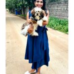 Lahari Shari Instagram - Sunday snuggles with my fur baby 🐶✨ Bringing joy and smiles to my day! 😄💕 #SundayVibes #FurBabyLove #HappinessOverload #HappyTimes #DogLove #WeekendFeels #SundayFunday #PawsomeCompanion #HappinessIsADog Designer and Stylist : @adamohyd Hyderabad