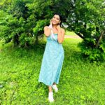 Lahari Shari Instagram - Lost in the embrace of nature, where the drama of the trees whispers secrets only the wind can comprehend. A moment of pure bliss amidst the symphony of greenery. Designer and Stylist : @adamohyd #NatureLover #FarmhouseFeels #DramaticDelight #PeacefulHeaven #NatureTherapy #FindYourBliss Shamshabad Ammapalli Temple