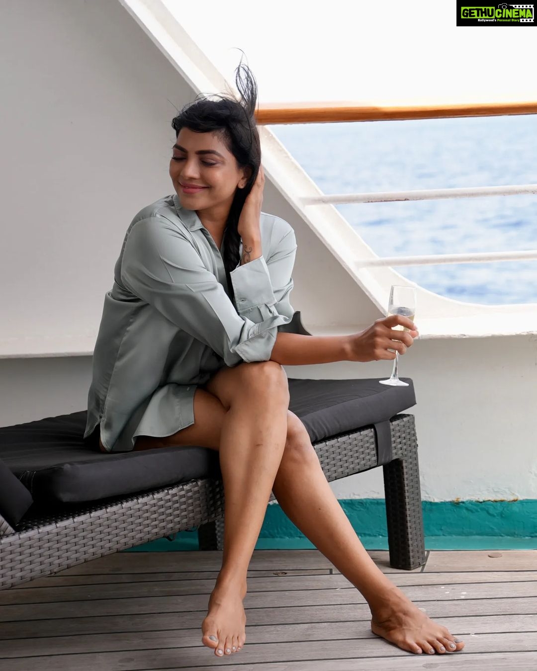 Lahari Shari Instagram - π Sippin' on wine, feeling so fine, as the ocean waves unwind, soaking up the sea vibes and sunshine π·π
Cruisin' through life, making memories that shine, watching waves unwind β¨β¨ Just me, the sea, and pure tranquility π Can't help but smile at this picturesque scene, Moments like these make me feel so blessed π₯°π« Photographer : @troyphotographyofficial #SeaSips #WineTime #BeachBabe #ChillVibes #SerenityNow #CheersToTheGoodLife #SeasideSerenade #WineNot #BeachBumming #SavoringTheMoments #BlissfulEscape #WineAndViews #ChillinByTheOcean #TakingInTheTides #RelaxationModeActivated #CheersToLife #SoulfulSundown #BeachsideBliss #CruiseLife #Seascape #Blessed #SailingAway #SeaLover #ChillinOnACruise #CruisingThroughLife #OceanViews #MakingMemories #BlissfulVibes #SailAwayWithMe