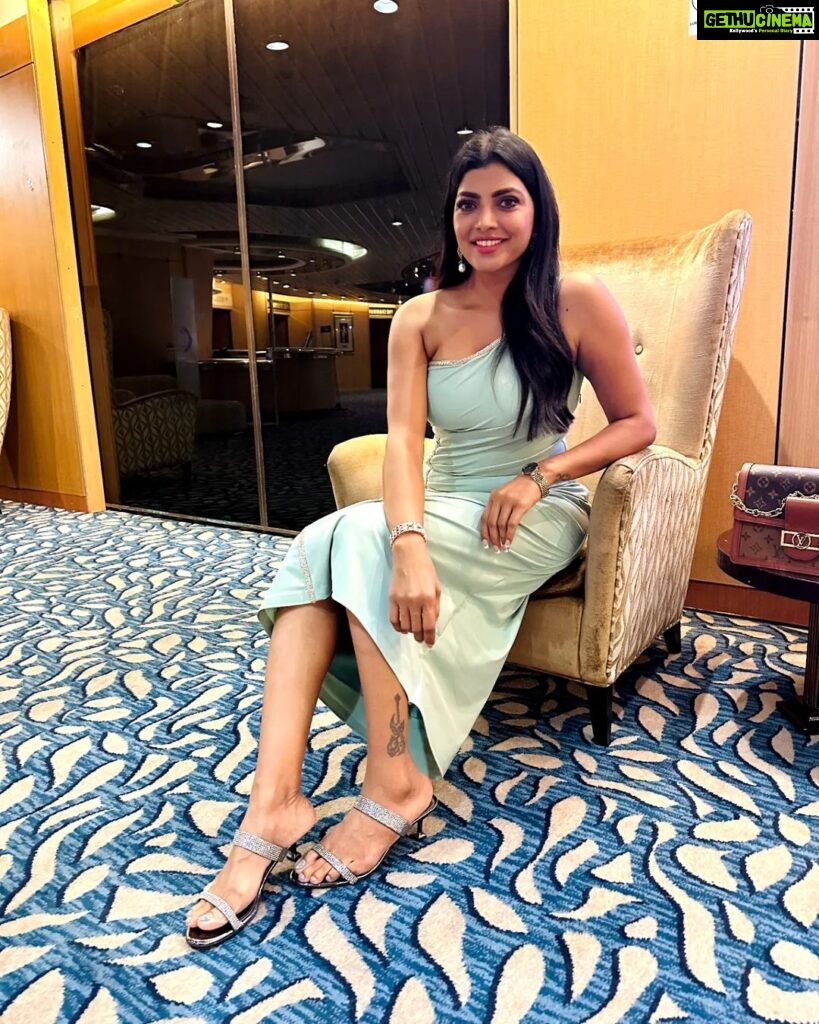 Lahari Shari Instagram - Living my best life on the high seas 🌊✨ Cruising through life with a smile on my face 😄🚢 Feeling on top of the world, Nothing beats the feeling of pure bliss and relaxation, embracing every moment 💙 🌞 Designer And Stylist : @adamohyd #CruiseLife #LivingMyBestLife #HappyVibes #SeasTheDay #ChillinOnTheHighBackChair #OceanLove #SailAwayWithMe #MakingMemories #GratefulHeart #HappinessGoals #OceanVibes #FeelingBlessed #HappyPlace