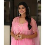 Lahari Shari Instagram - 🌟 Living my best life, feeling on cloud nine! ✨ Happiness is the key to everything, and I've found it! 💃✨ Every day is a new opportunity to smile, laugh, and spread positivity. 🌈✨ Stylist : @adamohyd Attire : @ohanahyd Photographer : @ganeshpeddireddy #HappinessIsContagious #LivingMyBestLife #FeelingBlessed #SmileMoreWorryLess #PositiviteVibesOnly #GraetfulHeart #PureBliss #HappyVibesOnly #LifeIsGood #BlessedBeyondMeasure Hyderabad