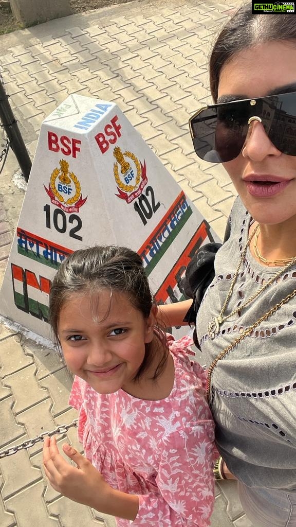 Lakshmi Manchu Instagram - “Vande Matram!! Vande Matram!!” With every chant, the love and admiration for India grew deeply in mine and Nivi’s hearts. We were mesmerised by the strong display of patriotism displayed by our Indian army at the Wagah Border. It was a wonderful day spent celebrating our great nation and with every “Vande Matram!! Vande Matram!!” the respect and pride, we felt, grew tenfolds! It felt awesome to take Apple to the Wagah Border right before her birthday! Creating memories 💞 A special thanks to @bsf_india for the amazing hospitality and the informative tour. Wagah Border, Atary