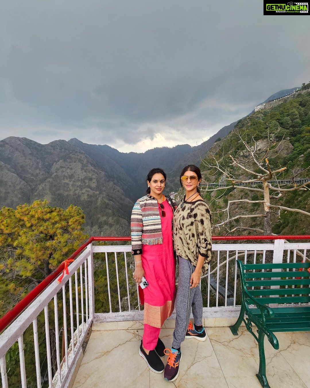 Lakshmi Manchu Instagram - I love visiting temples and spiritual places, in India, that have been filled with vibrant energy for centuries. With people around the globe choosing these places to meditate, I am also drawn to our culture and such holy places. One such divine place, on my bucket list, has always been Vaishno Devi. I visited Vaishno Devi, this week, and the energy, divinity, and love I felt has been unparalleled. To have the purity and power of three goddesses Maha Kali, Maha Lakshmi, and Maha Saraswati in one place, nestled inside a cave, was an enlightening and serene experience; making Vaishno Devi one of the most magical and spiritual places I have visited. India is blessed with numerous spiritual and heavenly places. I urge you all to make the time to visit your favourite places of worship and soak in all the peace and purity. Jai Mataji! Shri Mata Vaishno Devi Shrine | श्री माता वैष्णो देवी मंदिर