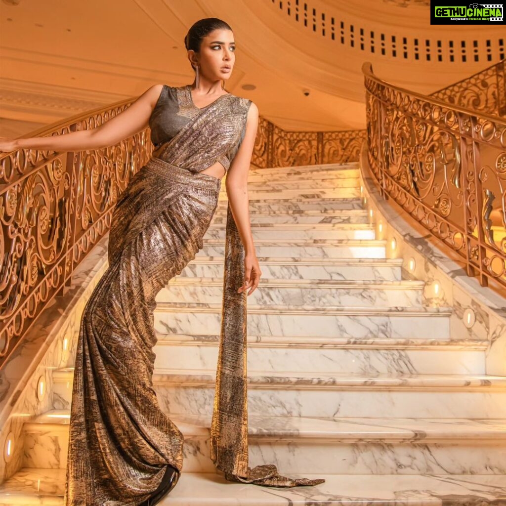 Lakshmi Manchu Instagram - Crowned in glamour, draped in elegance for SIIMA Telugu & Tamil Awards Night✨ @siimawards