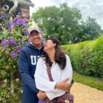 Lara Dutta Instagram - Find a man with a wicked sense of humour, who will make sure all your photos together don’t have you looking into camera ‘cause you’re too busy laughing at his goofiness!! 😍😍. @mbhupathi