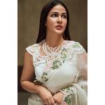Lavanya Tripathi Instagram - In bliss with white . . Wearing @archanaraolabel @a.r.c.h.a.n.a 📸 @ishan.n.giri @enhancingmoments