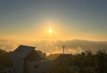 Lisa Ray Instagram - Sunsets savoured from our home above the clouds in Beirut.