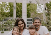 Lisa Ray Instagram - This is us. August, 2023. 📸 @by.ushma 💄 @makeupbymaitreyi 👗 @thefirstfeather Dubai, UAE