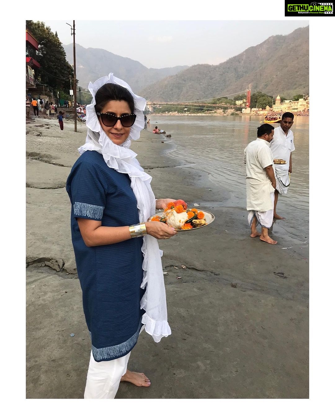 Lisa Ray Instagram - Happy Birthday Suj! Best friends/sisters are the relationships that lay a foundation of care and love, the space where monuments of memories are built that nourish our emotional well being and support us through the tough times. My Golden sister @sujstyle turns 50. I am blessed to know her since our tumultuous teens, to watch her blossom and continuously reinvigorate her understanding of the world, to see how her passions, her kindness and intellect ignite others both professionally and personally. Some people go their whole lives not understanding what genuine, deep friendship is. Or that sisterhood requires three things to burn bright- heart, honesty, commitment. Okay and humour helps. Thank you @sujstyle for teaching all three (plus big laughs) Here’s to celebrating the Purple Queen - my favourite travel companion- at 50 and cheers to making friends with the twin pulls exerted by this decade: joyous release and (sigh) gravity 😘 thank you for being there for every milestone and taking my quirks and eccentricities in your stride. We’ve laughed and cried and despaired and celebrated and even landed up in the same city thanks to kismet. I love you. To truly know you is to love you Sutasha 😉 Stay fabulous.