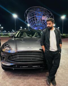 M. Sasikumar Instagram - Me & #AstonMartin 

#carlovers 
#Dallas

📸 ; @maha_instamum