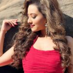 Madalsa Sharma Instagram - Grace, elegance, and a touch of glamor….✨ . . . . #glam #thoughtoftheday #madalsasharma #kavya #picoftheday #postoftheday #instadaily #instapic #instagood #instamood #mood #love #actorslife