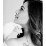 Madalsa Sharma Instagram - Life is in color, but black and white is more realistic🖤🤍 #quoteoftheday #thoughtoftheday #madalsasharma #kavya #picoftheday #postoftheday #instadaily #instapic #instagood #instamood #mood #love #actorslife