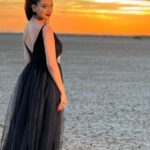 Madalsa Sharma Instagram - Go where you feel most alive🩷 #DilKiTuZameen #reels #reelsinstagram #madalsasharma #kavya #videooftheday #instadaily #instavideo #instagood #instamood #mood #trending #trendingreels #reelitfeelit #reelkarofeelkaro #reeloftheday #reelit #love #actorslife