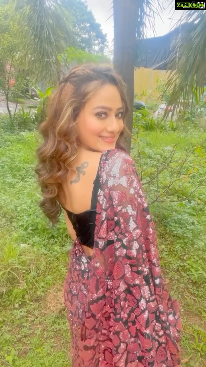 Madalsa Sharma Instagram - Sending love and happiness Dher-Sari 🫶💕🥻 . . . . #reels #reelsinstagram #madalsasharma #kavya #videooftheday #instadaily #instavideo #instagood #instamood #mood #trending #trendingreels #reelitfeelit #reelkarofeelkaro #reeloftheday #reelit #love #actorslife