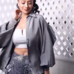 Madalsa Sharma Instagram - Style is a way to say who you are without having to speak💁‍♀️ #reels #reelsinstagram #madalsasharma #kavya #videooftheday #instadaily #instavideo #instagood #instamood #mood #trending #trendingreels #reelitfeelit #reelkarofeelkaro #reeloftheday #reelit #love #actorslife