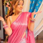 Madalsa Sharma Instagram - Pate ki baat….😉🤭 . . . . #reels #reelsinstagram #madalsasharma #kavya #videooftheday #instadaily #instavideo #instagood #instamood #mood #trending #trendingreels #reelitfeelit #reelkarofeelkaro #reeloftheday #reelit #love #actorslife