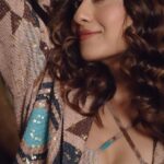 Madalsa Sharma Instagram - Every week is a fashion week✨ 📸 @artographybysagar #reels #reelsinstagram #madalsasharma #kavya #videooftheday #instadaily #instavideo #instagood #instamood #mood #trending #trendingreels #reelitfeelit #reelkarofeelkaro #reeloftheday #reelit #love #actorslife