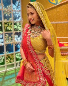 Madalsa Sharma Instagram - On This Janamasthami, May All Your Wishes Com True and May Nand Gopal Shower His Blessings on You and Your Loved Ones! Happy Janamasthami💛💛 . . . . #happyjanamshtami #lordkrishna #madalsasharma #kavya #festive #postoftheday #picsoftheday #instadaily #instagood #instamood #instapic #love #gratitude