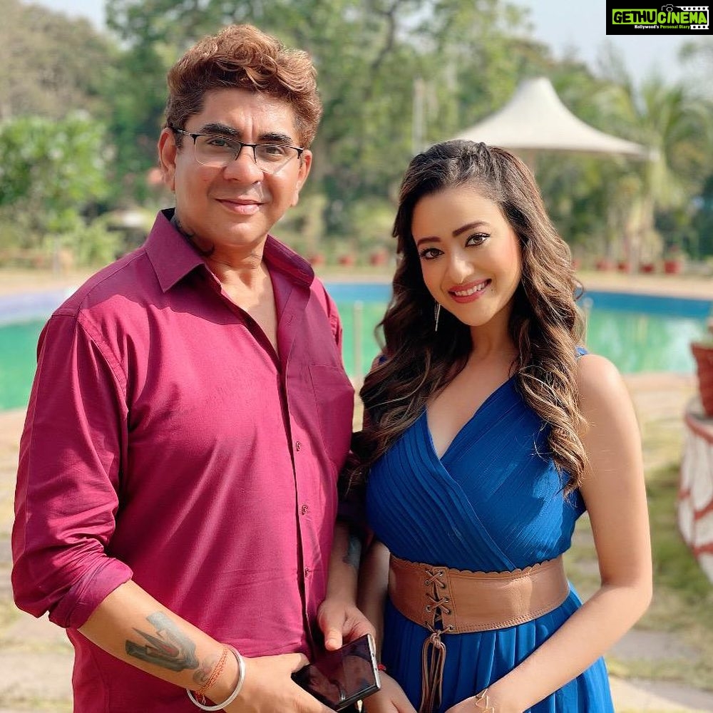 Madalsa Sharma Instagram - Today is a very special day as “Anupama” reaches the 1000 episode milestone. Words can’t express how grateful and happy I am to be a part of this show. All my gratitude goes to the captain of our ship @rajan.shahi.543 sir and @deepa.shahi.1428 aunty ji. This wouldn’t have been possible without your love, guidance and support. Once again I feel immensely blessed to be a part of this show and today’s historic milestone which we all have achieved together. ❤️❤️❤️❤️ Thu Thu Thu 😇😇 @directorskutproduction #1000episodes #anupamaa #shahiproductionspvtltd #teamanupama #rajanshahi #deepashahi