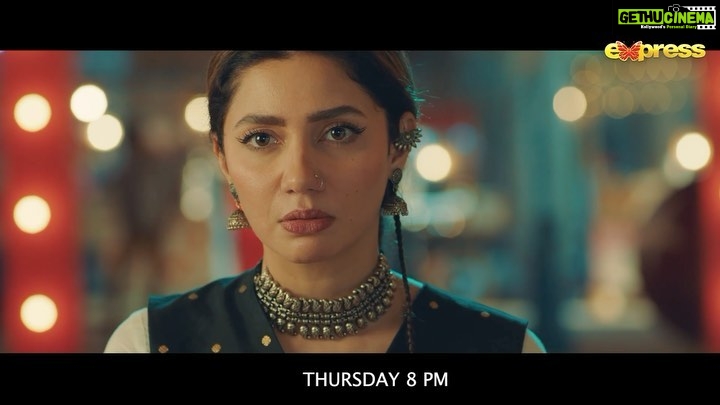 Mahira Khan Instagram - Murghi ki taaang mein aisi konsi taaqat hai bhai? Second episode of RAZIA, this Thursday 8 pm on @entexpresstv 🤌🏼 P.S How did you all like the first episode? P.PS For those who haven’t watched it yet, it’s out on @entexpresstv YouTube channel 🫶