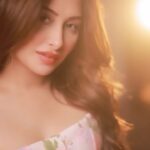 Mahira Sharma Instagram – 🪅