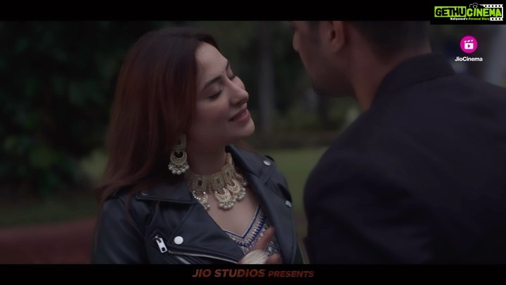 Mahira Sharma Instagram - today SONAL is all yours! Watch #Bajao on jiocinema, NOW STREAMING FREE🎬 @officialjiostudios @officialjiocinema @tanujvirwani @raftaarmusic @sahilvaid24 @sahilkhattar @adinathkothare #Rajesh Sharma #NitishPandey @aslimonalisa @iamindreshmalik @pragyasingh28 @vijendra.sahaani @samarchabba22 @solflicks @nikhil_sachan_ @shivavarmainstagram @saptaraj07 @arindamdebnath_ @jarvisintune @cuttingchai.io @musicalsaurabh @officialjiostudios #JyotiDeshpande