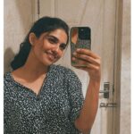 Mamitha Baiju Instagram - When you are toooo tired but gotta keep going , just look at the mirror, take your time, smile & speak to yourself..somehow it just boosts the energy☺️.. Also don't forget to give yourself a break at times which i've to constantly remind myself! 🙃 . #exhaustedbutworthit❤️
