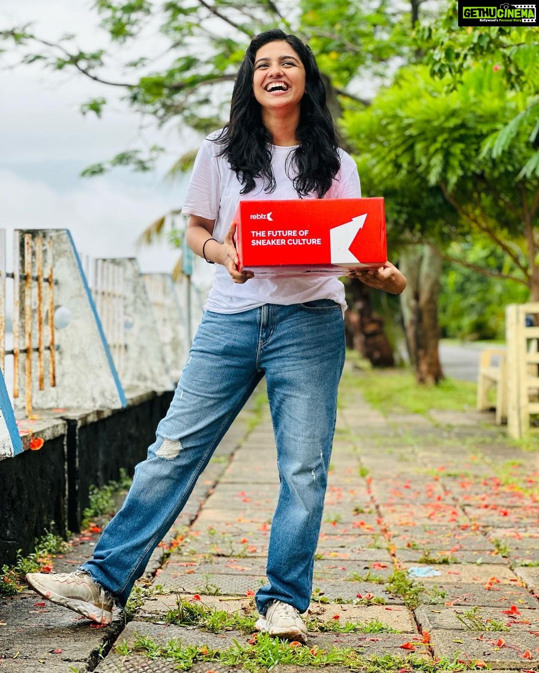 Mamitha Baiju Instagram - Stepping up my shoe game with these new kicks from @reblz.in Can't wait to show them off! Thank you @reblz.in @reblzdaily ❤️✨for sourcing this authentic gear 🥰