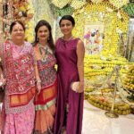 Manasi Parekh Instagram - Nobody celebrates every Indian festival with as much aplomb and splendor as the Ambanis. Thanks so much Kokilaben for inviting us for the Ashadi beej celebrations for Patotsav with 5000 fresh mangoes offered as Prasad to Shreenathji.. #Jaishreekrishna
