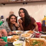 Manasi Parekh Instagram - When you live abroad you crave spicy Indian food so much! Made this yum Pav Bhaji for our dinner party in New Jersey and everybody loved it! Desi khaana is the best 😋😋😋 Also @gohilnirvi patiently shot the whole reel for me! So sweet of her ♥️♥️ New York, New York