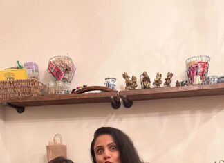 Manasi Parekh Instagram - When you live abroad you crave spicy Indian food so much! Made this yum Pav Bhaji for our dinner party in New Jersey and everybody loved it! Desi khaana is the best 😋😋😋 Also @gohilnirvi patiently shot the whole reel for me! So sweet of her ♥️♥️ New York, New York