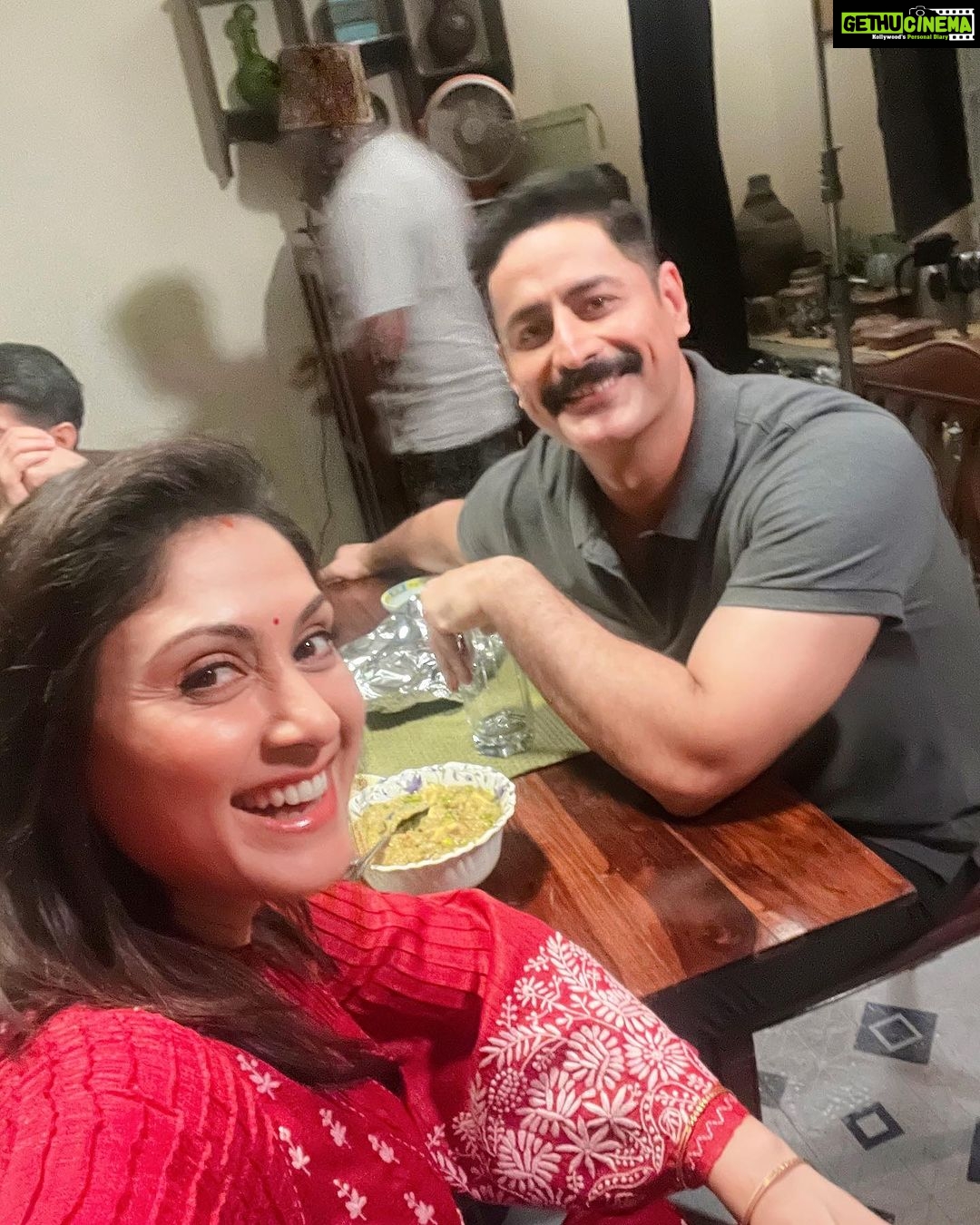 Manjari Fadnnis Instagram - Being a part of this ensemble of such talented actors was… ❤️❤️❤️❤️ #bts #TheFreelancer ❤️❤️ #actors #indian #mrunalkamat #manjarifadnis #film #series #disneyhotstar