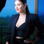Manjari Fadnnis Instagram - Embrace your dark side…. Hair: @nisha.padhariya Photography : @ak_770078 Manager : @babubhaithiba PR: @v4uprmedia #black #blackmagic #style #fashion #manjarifadnis #redlips