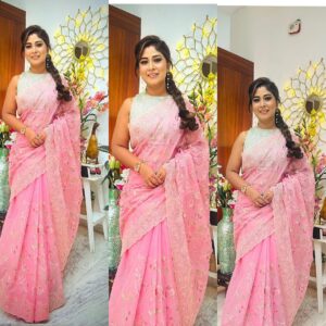 Manjula Paritala Instagram - #sisterslove❤️ #twinning #sisterforlife❤️ #sisters👭 

#twinning @designs.surya