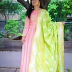 Manjula Paritala Instagram – #kanchipattusaree @dishikanchisarees 

#varalakshmivratham #festival #traditional #ethnicwear #sisterplace #manjulaparitala
