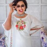 Mareena Michael Kurisingal Instagram - onam swag💋💄 @shaam_murali @oyshee_designers