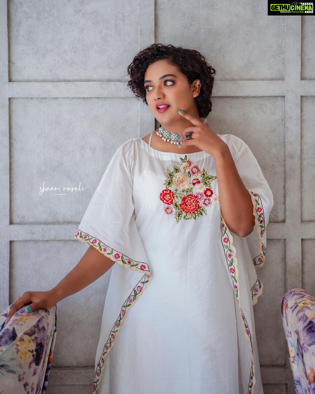 Mareena Michael Kurisingal Instagram - A limited edition ❤️❤️ Fav kafthan from @oyshee_designers Photography @shaam_murali