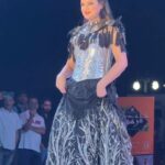 Maryam Zakaria Instagram - What a magical night in Kashmir, to be a showstopper for the amazing designer @rameshdembla and to wear such a beautiful outfit I totally loved it ❤️ Hair & Make up @lakmesalonsrinagar #fashionshow #showstopper #rampwalk #kashmir #srinagar #model #actress #makeup #fashion #glamlook #reelitfeelit #explore