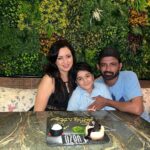Maryam Zakaria Instagram - The best thing I know is to have my family with my for any celebration. All I wish for this birthday is that my sons leg heals as soon and the pain goes away 🙏❤️ Thank you everyone who already started to wish me from last night it means a lot 😘❤️ #birthday #family #love