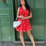 Maryam Zakaria Instagram - Monday outfit 🌺😊 #inspo #ootd #dress #ootdfashion #womenfashion
