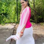Meenakshi Dixit Instagram - Laung Laachi 🥰❤️ Whattt a track by @mannatnoormusic #meenakshidixit #reels #reelsinstagram #reelitfeelit #instagramreels #love #festivevibes #instagood #