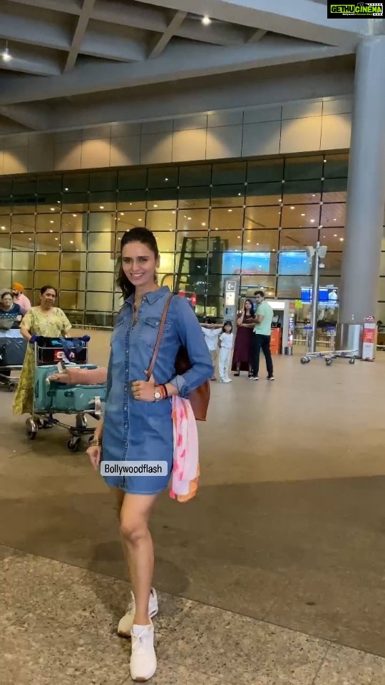 Meenakshi Dixit Instagram - #meenakshidixit Spotted At Mumbai Airport Mumbai, Maharashtra