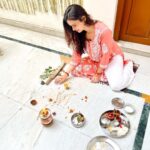 Meenakshi Dixit Instagram - Happy Bhaidooj ✨🤗 @abhishekdixit81 #meenakshidixit #bhaidooj #festivalvibes #love #brothersisterlove #instagood #home #raebareli Raebareli