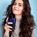 Meenakshi Dixit Instagram - Slice of life with coffee ❤️ #meenakshidixit #love #coffee #instagood #thursdaymotivation