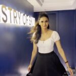 Meenakshi Dixit Instagram - Recently, I visited @salonministry - one of the finest concept-salon of Mumbai! The 'ministers' aka their staff of their respective departments treated me like a QUEEN!!! From a perfect hair spa, nail extension to a manicure and a soul-soothing body spa, it was all just so rejuvenating. I was blown away with their top class services and and warmth! Apart from services, customers can also avail their pantry area. From Maggi, soups, popcorn to coffee, soft drinks, chocolates and much more, you can have it all UNLIMITED and for FREE! They also have an in-house library and an activity area for kids! How creative, na!!! Also, all the plant pots used for decor are made out of shampoo and other used product bottles. Loved the concept!!! A must visit!!! Location @salonministry 📍Powai #meenakshidixit #endorsement #brandcollaboration #reelitfeelit Salon Ministry