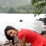 Meenakshi Dixit Instagram - ❤️ Revisiting memories Last part is my favourite 🤭😀😝 #meenakshidixit #nature #love #instagood #greenindia #savesoil #reelsinstagram #instagramreels #reelitfeelit #reels #trendingreels #trending #trendingnow