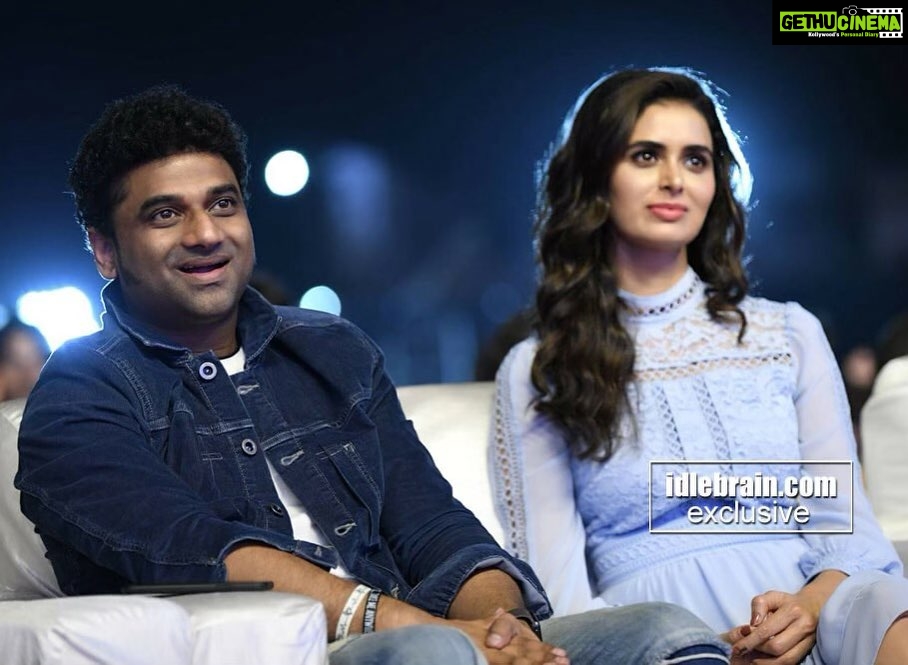 Meenakshi Dixit Instagram - Sorry for late wishes! late magar dil se ❤️🤗 Belated happy birthday my dearest @thisisdsp the most high-spirited, childlike, coolest person I have known✨ #happybirthday #devisriprasad #devisriprasadmusic