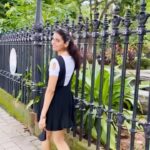 Meenakshi Dixit Instagram - Love you #mumbai ❤️🙌 #meenakshidixit #mumbaidiaries #amchimumbai #love #trendingreels #reelsinstagram #instagramreels #trending #reelitfeelit #reels #reelsvideo
